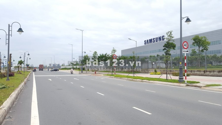 Đất nền khu kỹ nghệ cao, mặt bằng kinh doanh buôn bán, sổ riêng sang tên ngay