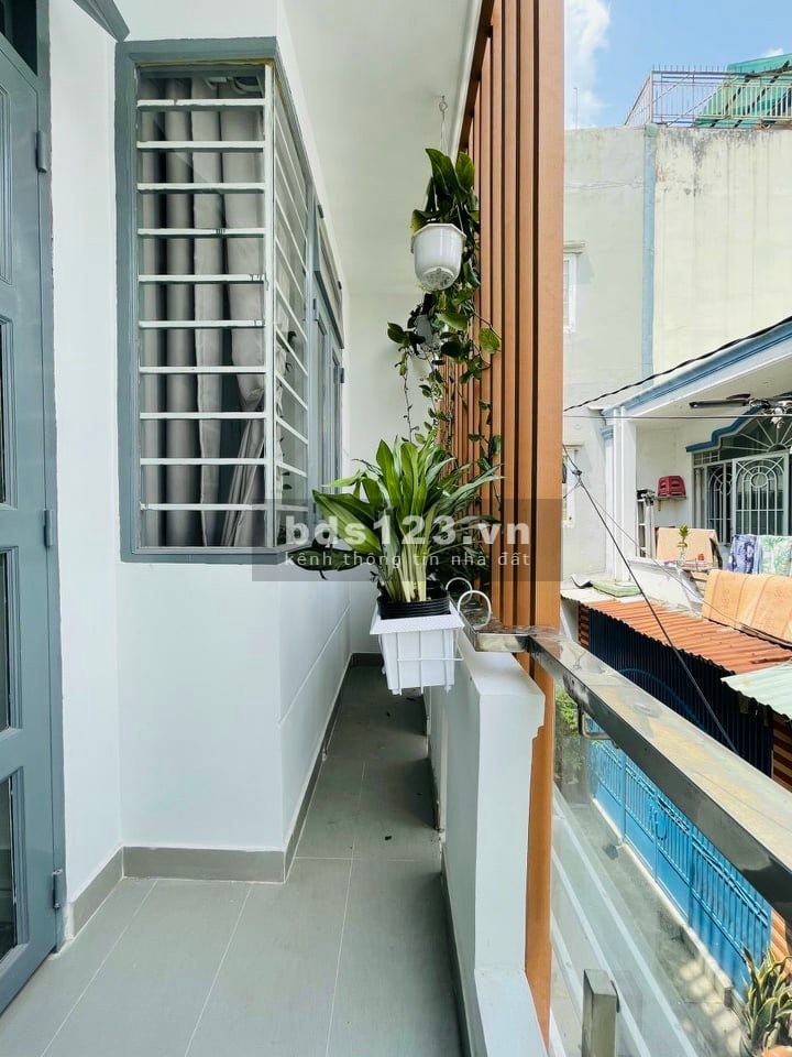 Nhà đẹp lung linh Lê VănThọ P9 GV, 42m2, ngang 4mx10.5m, 2 tầng BTCT, hẻm ô tô
