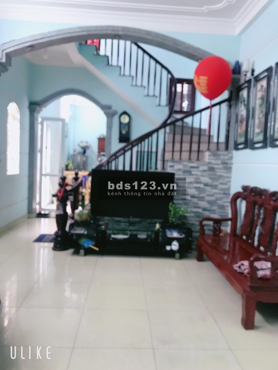 Bán nhà 4 tầng mặt phố Phạm Văn Đồng - Bắc Từ Liêm, DT 61m2 vuông vắn, kinh doanh và ở thoải mái