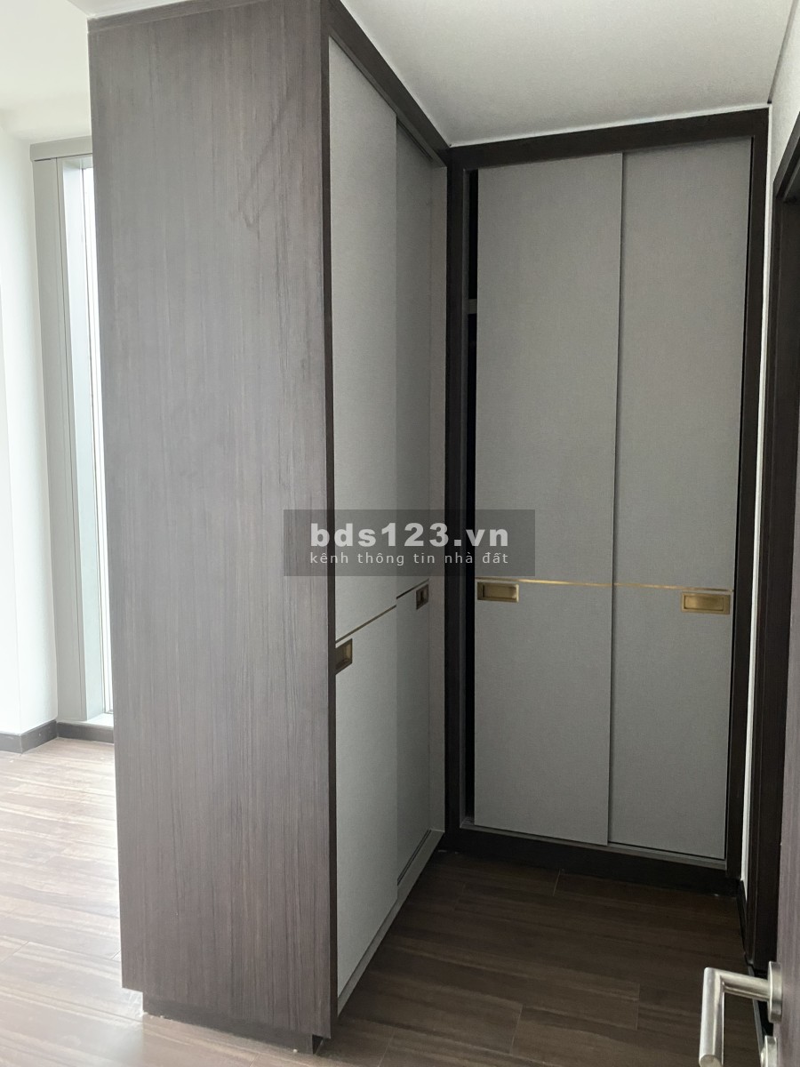 Cho Thuê Căn Hộ Empire City - Nội Thất Cơ Bản - 03 PN - View Tầng Cao Bitexco .