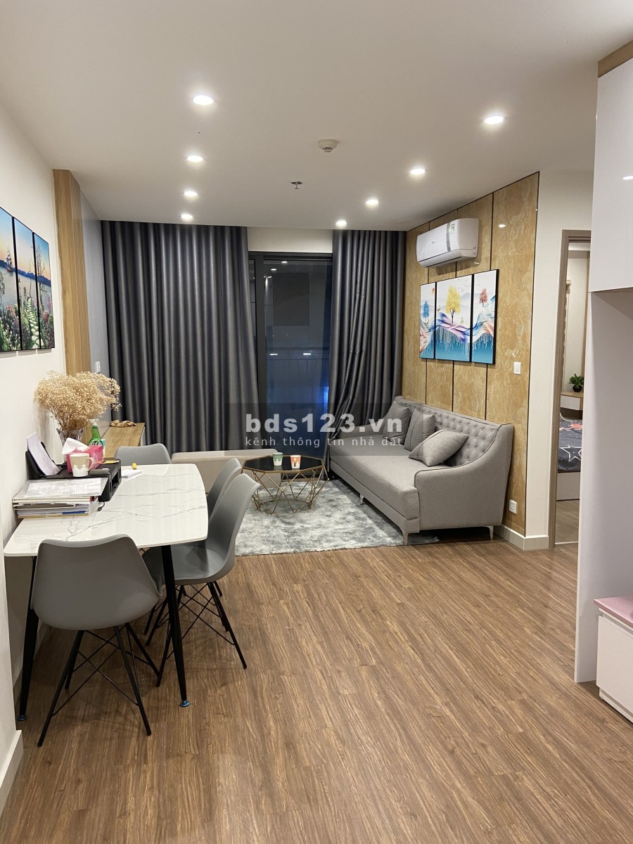 Cho thuê căn 2PN, full đồ đẹp, giá 8.5tr/th tại Vinhomes Smart City
