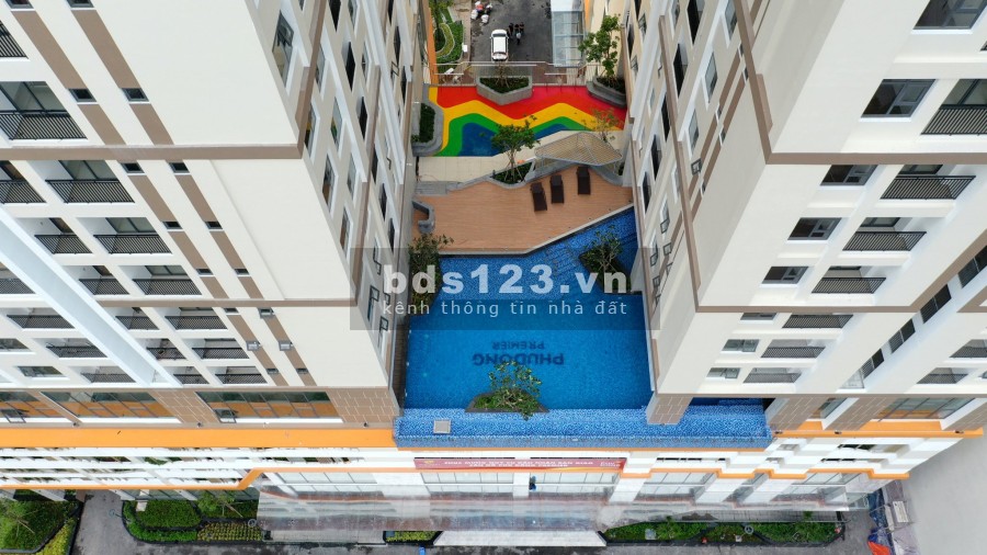 Bán căn hộ Phú Đông Premier, 70m2, view Đông Nam, bếp kín, 2pn - 2wc, giá 2,3 tỷ. Tài 0967.087.089