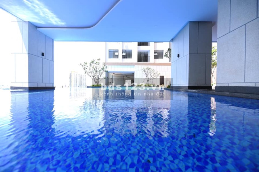 Bán căn hộ Phú Đông Premier, 70m2, view Đông Nam, bếp kín, 2pn - 2wc, giá 2,3 tỷ. Tài 0967.087.089