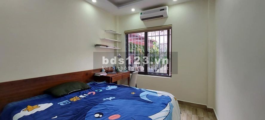 Cần bán gấp nhà Trương Định 40m2 cạnh bãi gửi rô tô xây mới ở luôn giá chỉ hơn 3.3 tỷ