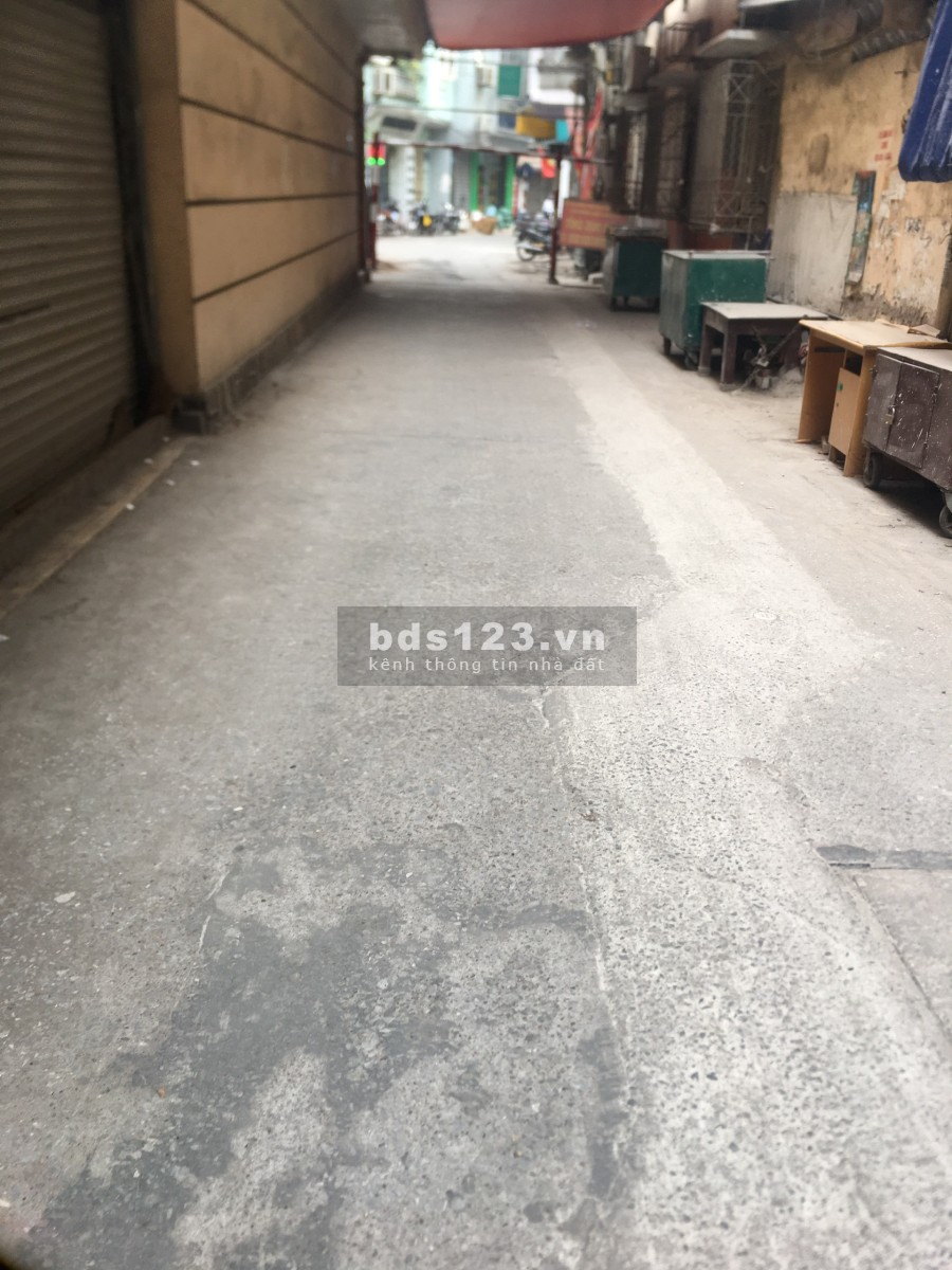 Bán nhà cực hiếm Quận Ba Đình, vào ở luôn, diện tích 46m2, 5 tầng, giá chỉ 6.2 tỷ, sổ sẵn chính chủ