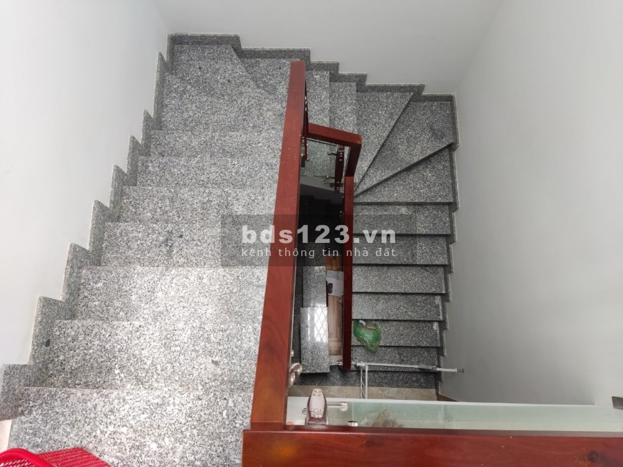 (Quận 12)Nhà đẹp cần bán gấp, hxh 6m, Lê Thị Riêng, P.Thới An, diện tích 61m2, 3 tầng, giá 4.5 tỷ