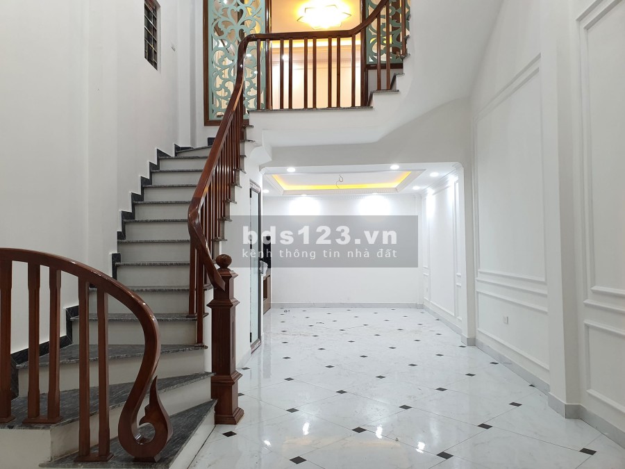 Bán Nhà Bằng Liệt Linh Đàm 50m2 5 Tầng Giá 4.3 Tỷ, Ô Tô Đỗ Cửa, Mới Xịn