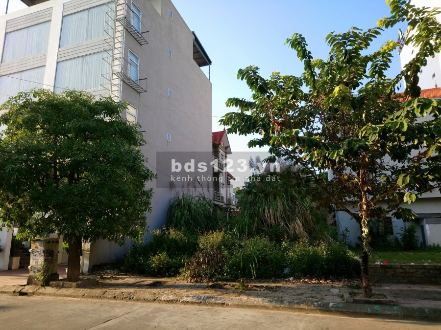Bán đất gần trung tâm Hạ Long, tiện ích đầy đủ, giá tốt đầu tư, đường lớn, xe vào tận đất