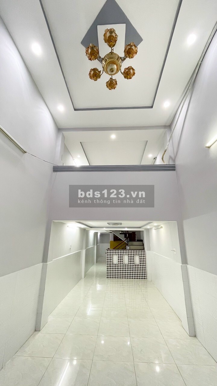 Hẻm tải nhỏ Quận 5, dt 59m2 (3.5x16) 3 tầng BTCT 4PN, sát Quận 1, đẹp ở ngay chỉ 7.4 tỷ TL