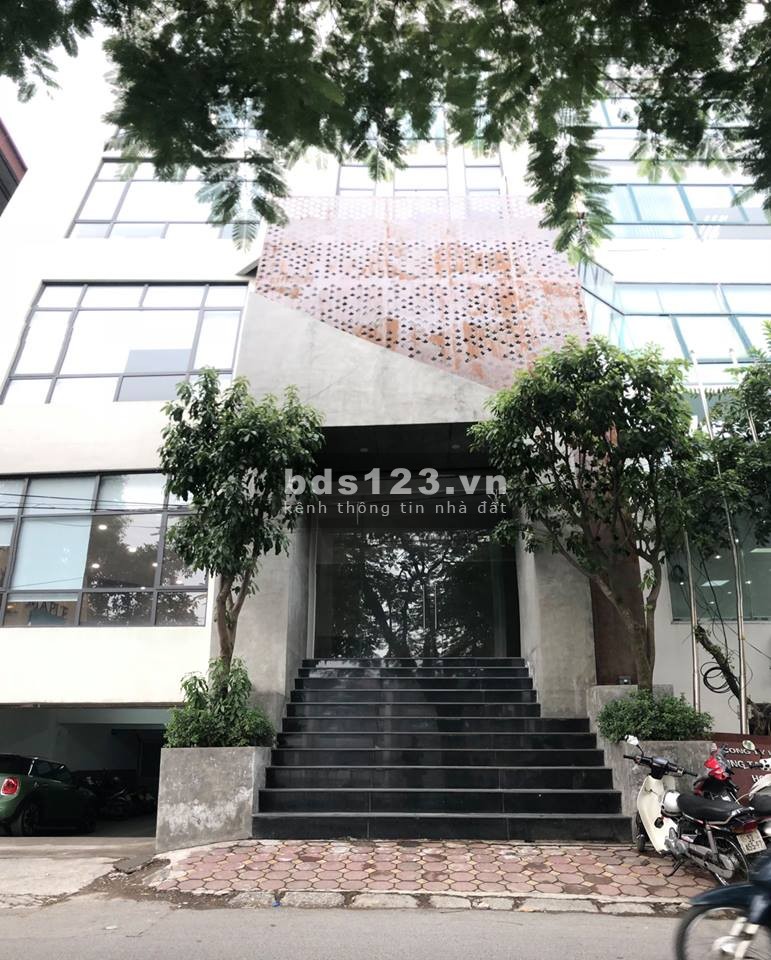 Cho thuê văn phòng 110m2 thông sàn view hồ Hoàng Cầu tại tòa nhà VP Q. Đống Đa,Hà Nội.LH 0866683628
