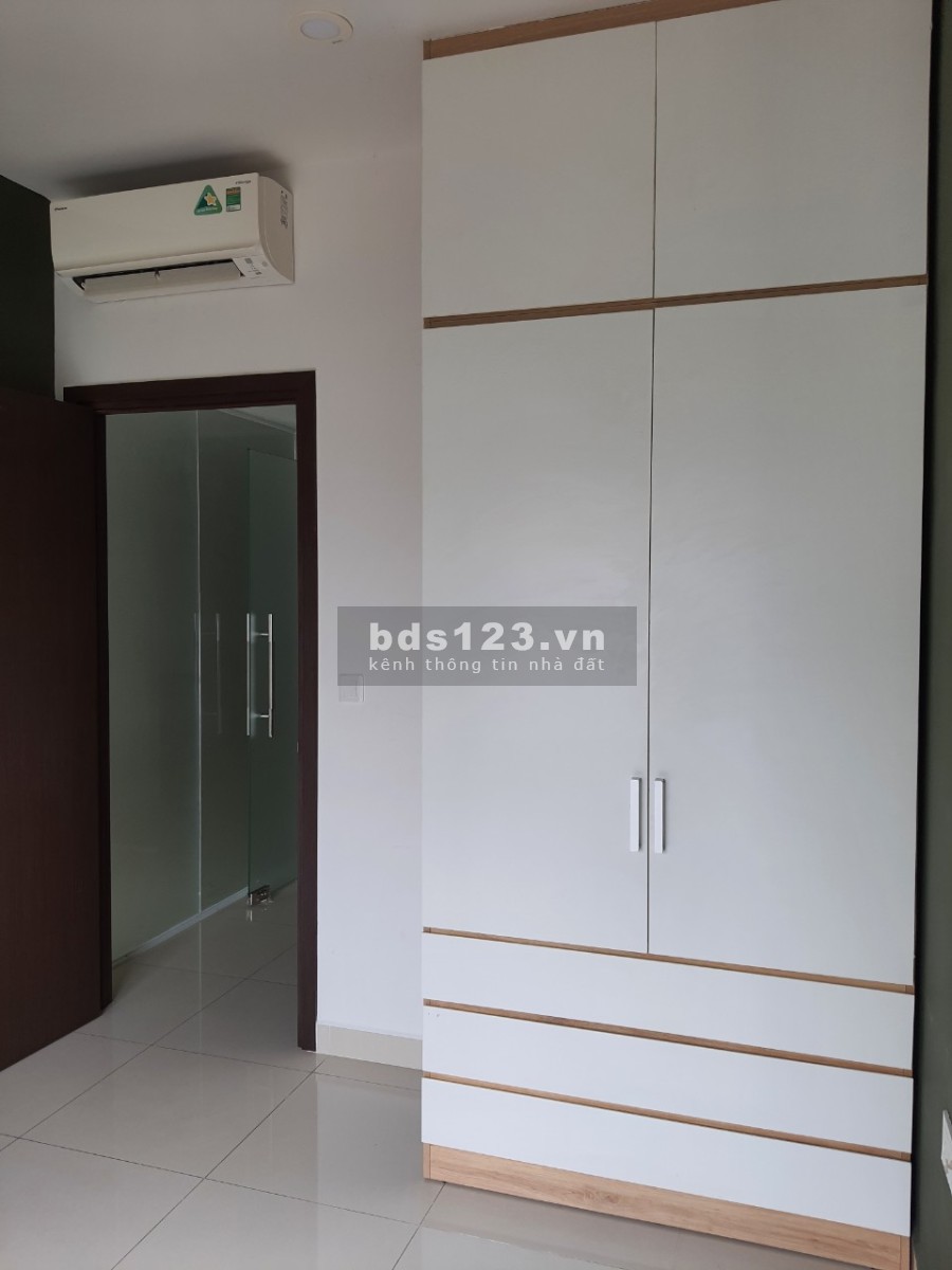 Chính chủ cho thuê căn hộ Officetel cực đẹp tầng 17 ngay Bến Vân Đồn P12 Quận 4