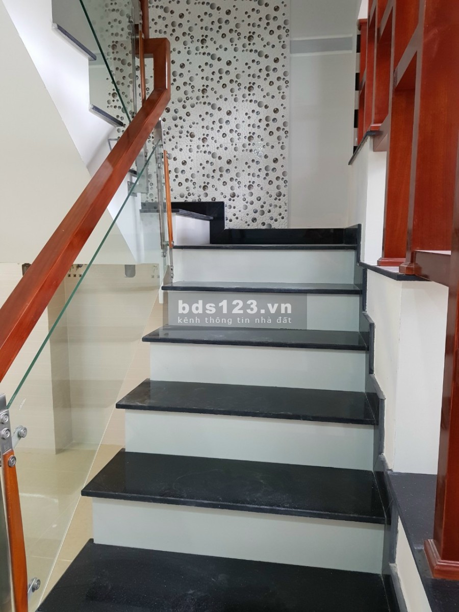 Chính chủ cần bán gấp căn nhà 50m2 đường Liên khu 4-5, Bình Tân, SHR