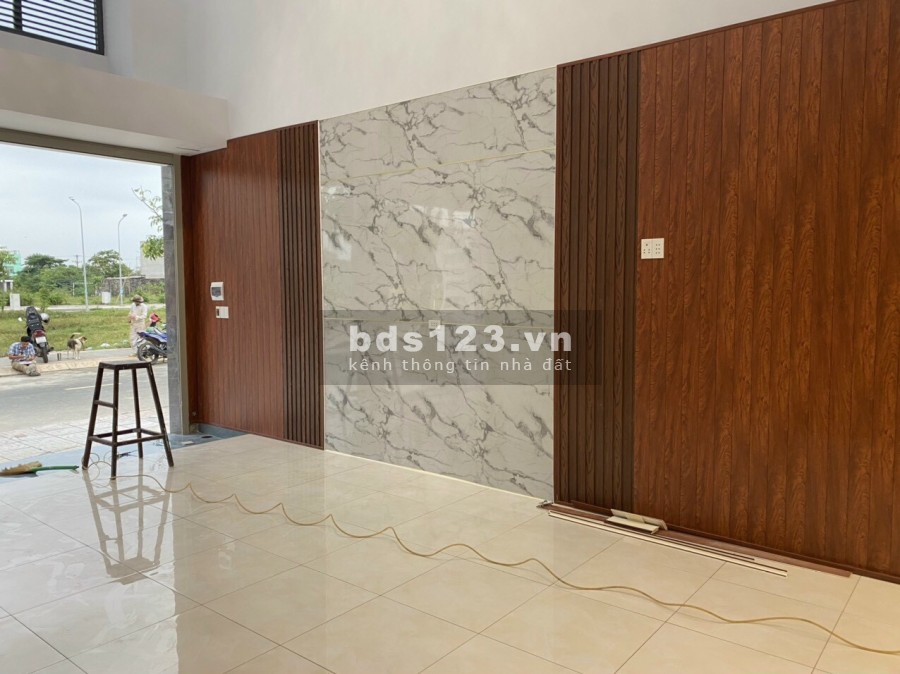Bán nhà đẹp khu Hưng Việt, P Long Tâm, thành phố Bà Rịa giá bán 3.48 tỷ sổ sẵn chính chủ