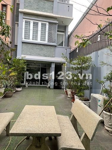 Bán nhà mặt tiền nguyên căn tiện kinh doanh có thang máy, khu dân cư đông giá 27 tỷ