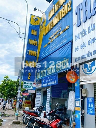 Bán nhà mặt tiền nguyên căn tiện kinh doanh có thang máy, khu dân cư đông giá 27 tỷ