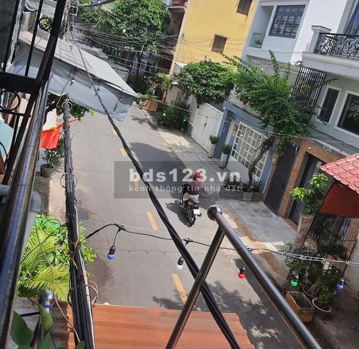(Gò Vấp)Bán gấp nhà mặt tiền hẻm chợ, vị trí đẹp, Lê Thị Hồng, dt 102m2 (5x 20 ) chỉ 10.3 tỷ