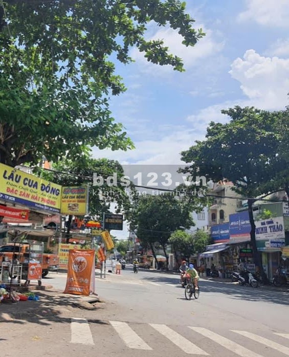 (Gò Vấp)Bán gấp nhà mặt tiền hẻm chợ, vị trí đẹp, Lê Thị Hồng, dt 102m2 (5x 20 ) chỉ 10.3 tỷ