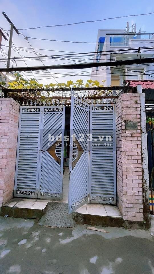 Cần tiền làm ăn bán gấp nhà Gò Vấp nhà cũ diện tích 72m2 giá chỉ hơn 4 tỷ thương lượng