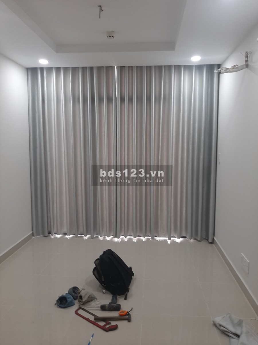 Cho thuê căn hộ Phú Đông Premier giá 7 triệu/tháng DT 68m², nhà trống, có rèm