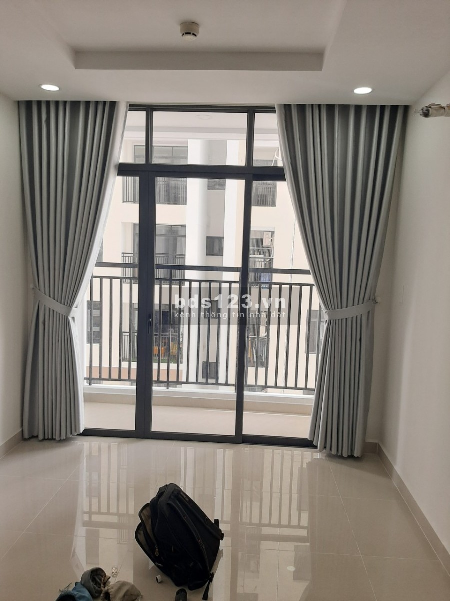 Cho thuê căn hộ Phú Đông Premier giá 7 triệu/tháng DT 68m², nhà trống, có rèm