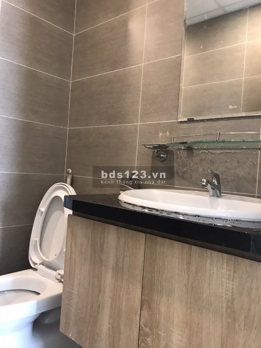Cần tiền bán gấp CH Gateway 2PN nhà còn mới, view thoáng, bao phí, vay NH 70% ls thấp