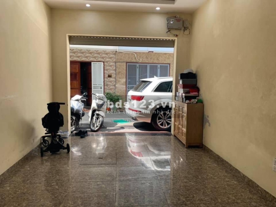 Bán nhà Ngọc Thụy sổ phân lô, khu dân trí cao, ô tô 7 chỗ vào nhà diện tích 36m2, giá 4,3 tỷ