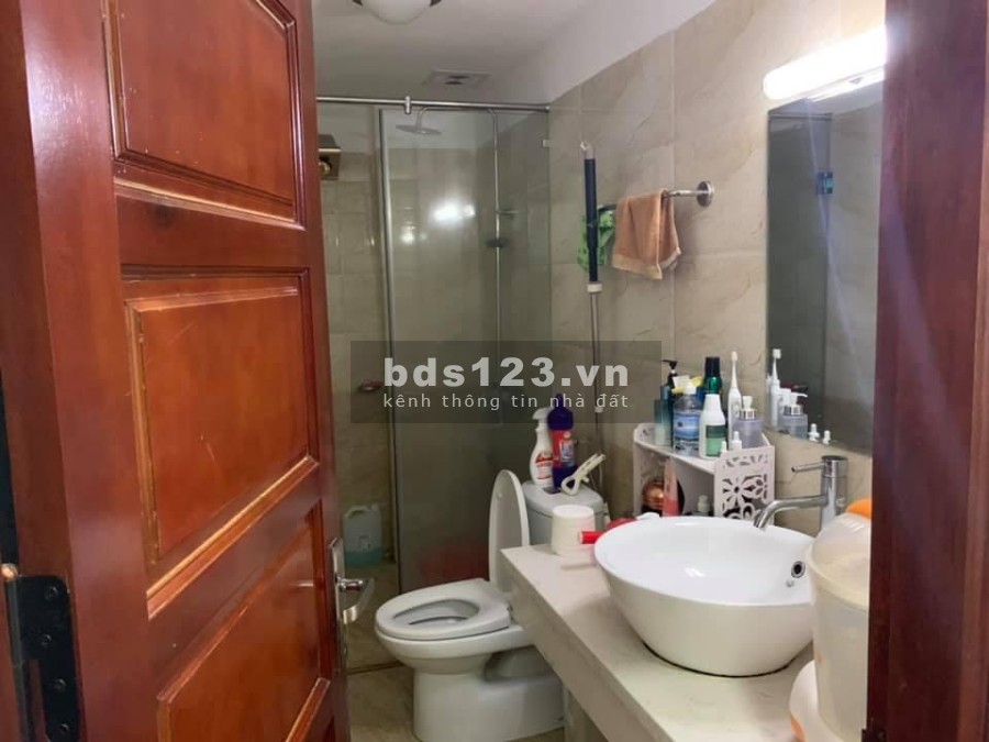 Bán nhà Ngọc Thụy sổ phân lô, khu dân trí cao, ô tô 7 chỗ vào nhà diện tích 36m2, giá 4,3 tỷ