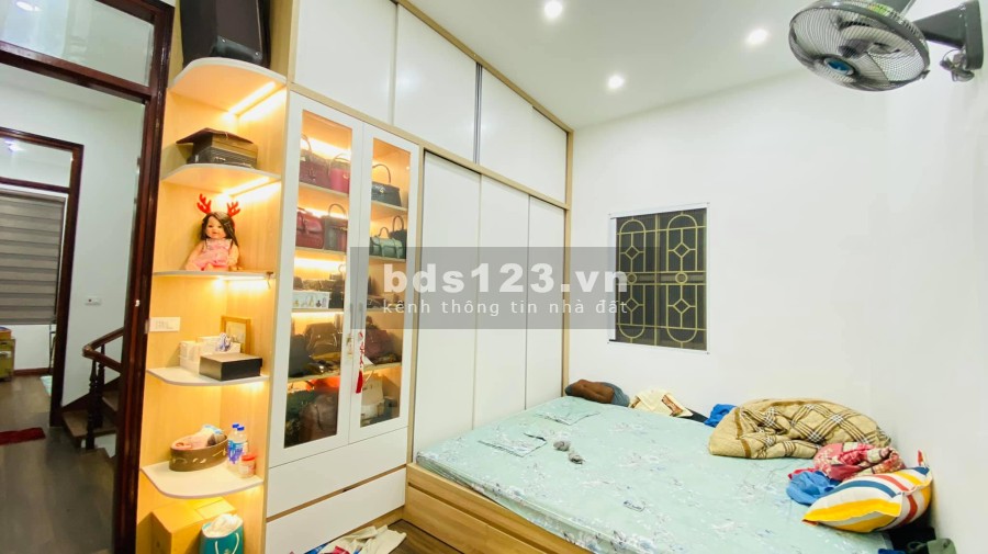 Bán nhà ngõ 207 Xuân Đỉnh, Ô tô đỗ cửa, diện tích sử dụng 73m2, mặt tiền 5m, giá 6.9 tỉ