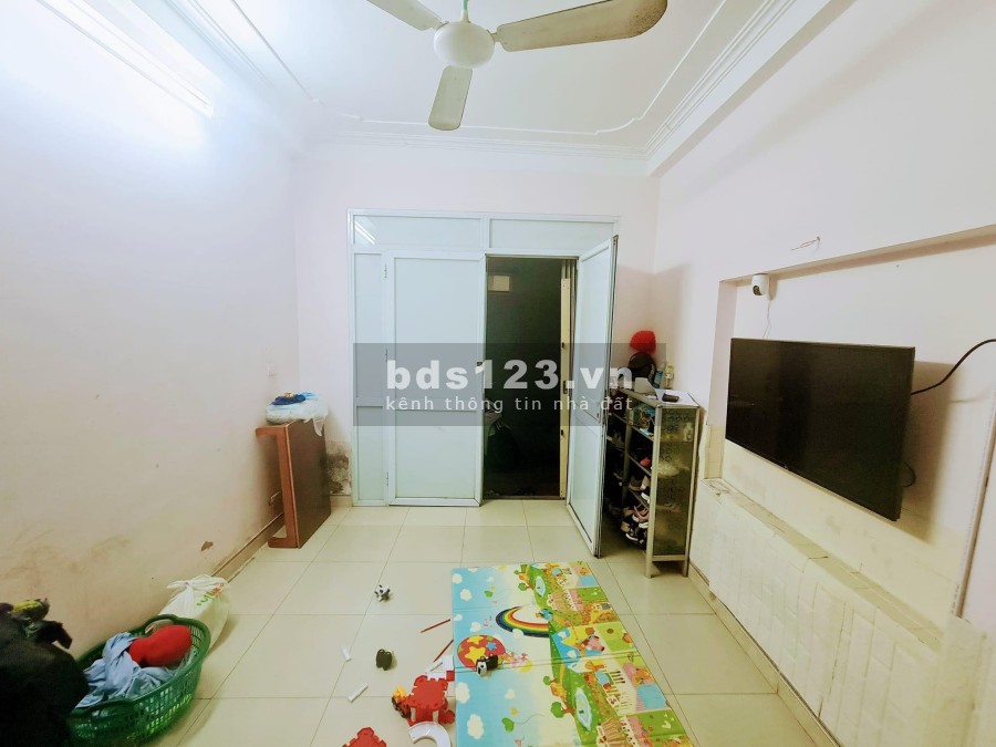 Ô tô vài mét nhỏ tiền ở ngay sổ đỏ chính chủ tầm tiền bạt ngàn khách, khu dân cư hiện hữu