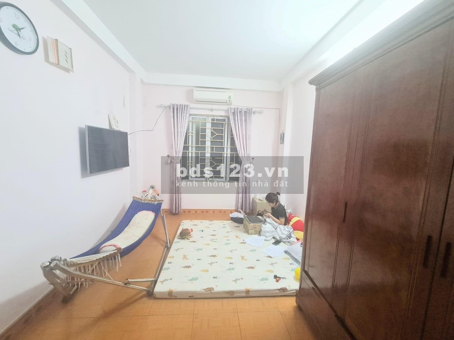 Ô tô vài mét nhỏ tiền ở ngay sổ đỏ chính chủ tầm tiền bạt ngàn khách, khu dân cư hiện hữu