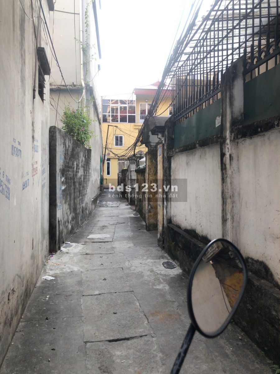 Chủ cần bán 155m2, đất ngõ 535 Lạc Long Quân, giá chỉ hơn 14 tỷ, chỉ 30m ra phố, sổ sẵn