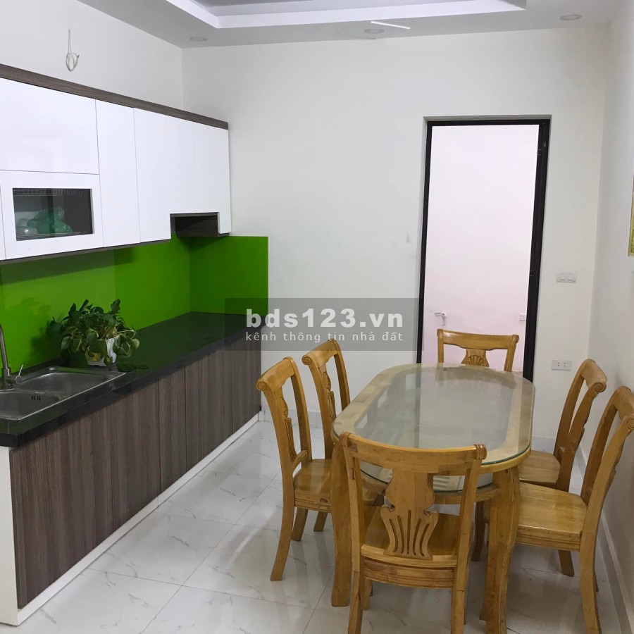 Nhà nguyên căn mới nội thất xịn ngõ thông kinh doanh ngõ Kia Morning vào tận cửa