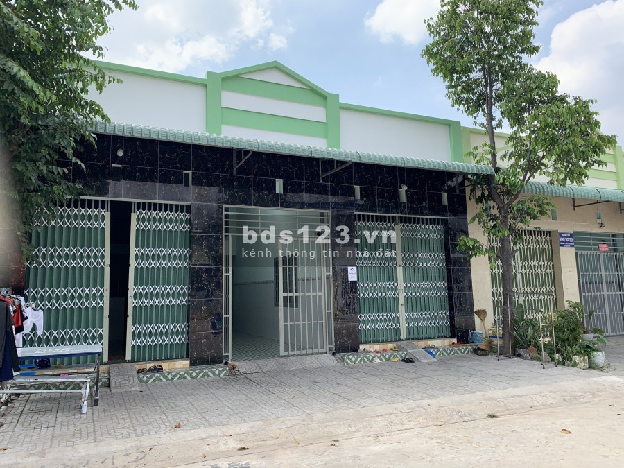 Cần bán gấp 16 phòng trọ mặt tiền đang cho thuê kín, thu nhập 20 triệu/tháng giá tốt tiện đầu tư