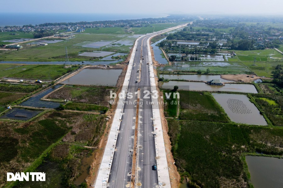 Lô góc mặt đường quốc lộ 47 giao với đường duyên hải Sầm Sơn giá bán 6.5 tỷ, đầu tư sinh lời