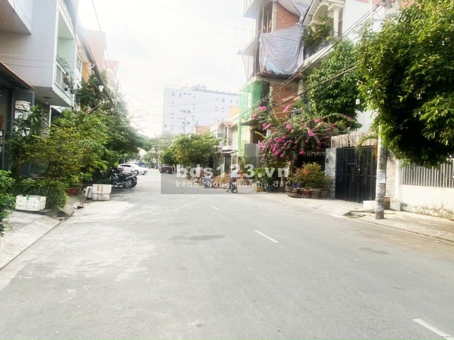 Bán nhà 2 lầu mặt tiền đường số 47 phường Tân Quy, Quận 7 giá bán 16 tỷ, thương lượng