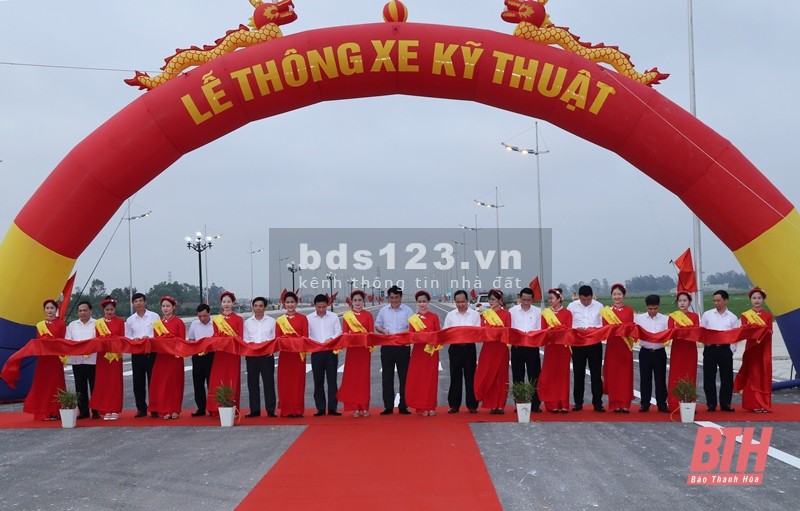 Lô góc mặt đường quốc lộ 47 giao với đường duyên hải Sầm Sơn giá bán 6.5 tỷ, đầu tư sinh lời