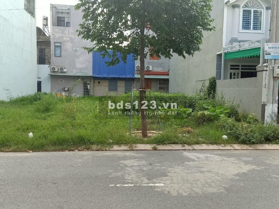 Chính chủ cần bán gấp lô đất mặt tiền đối diện công viên thuộc phú hòa, thủ dầu một, bình dương