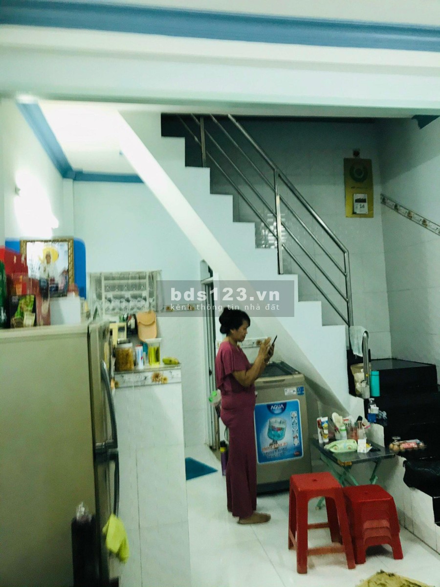 Cần bán nhà 1 trệt 1 lầu khu dân cư đông đúc đường Phạm Văn Chiêu Gò Vấp giá tốt