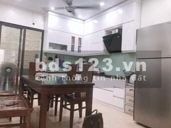 Bán nhà Thanh Am ngõ rộng, siêu thoáng, 55m2, 3,3 tỷ, nội thất đẹp, dân trí cao