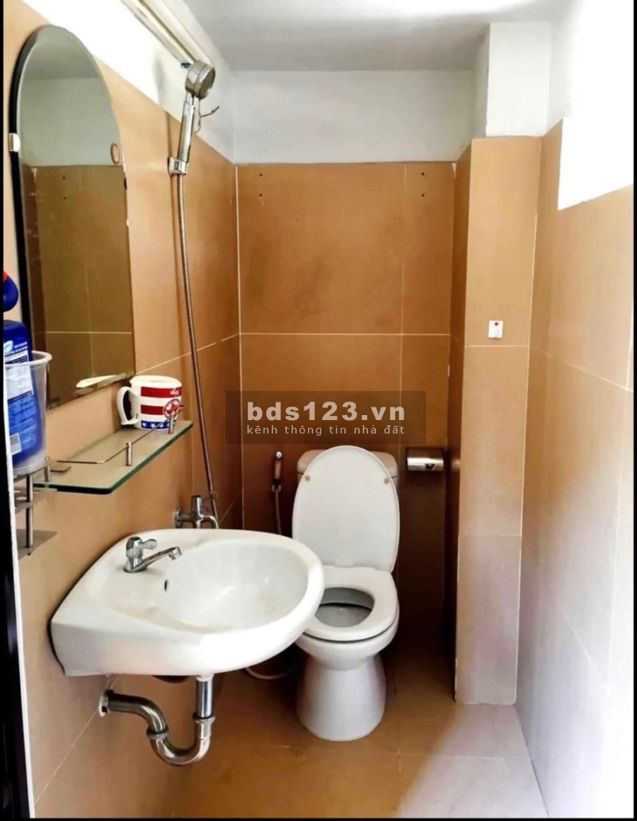 Chính chủ cần cho thuê nhà nguyên căn 2 tấm Huỳnh Tấn Phát, Quận 7, tiện ích xung quanh đủ
