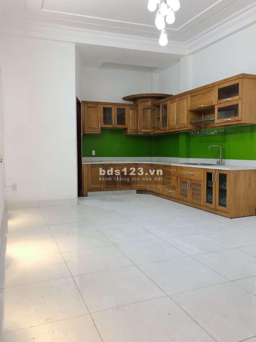 Chính chủ cần tiền bán gấp nhà hẻm Thành Thái Quận 10 giá tốt đầu tư, thương lượng