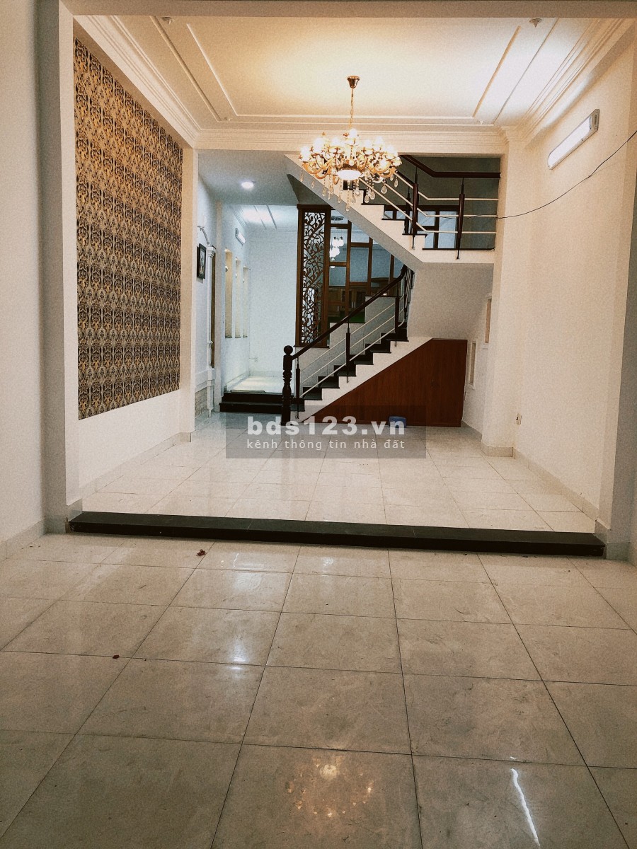 Chính chủ cần tiền bán gấp nhà hẻm Thành Thái Quận 10 giá tốt đầu tư, thương lượng