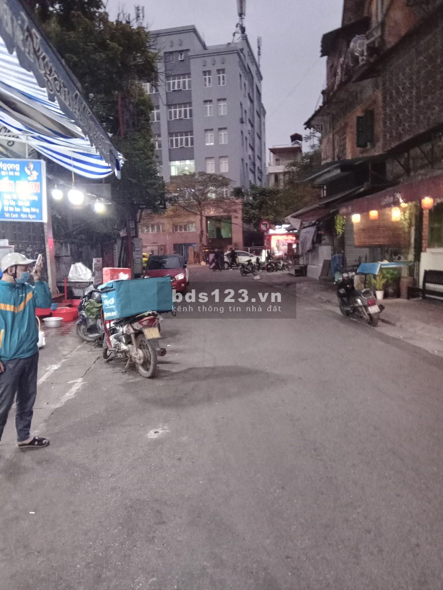Mặt phố Cầu Giấy diện tích sử dụng 1260m2 4 tầng mặt tiền 25m giá 260 tỷ Cầu Giấy 0914600868