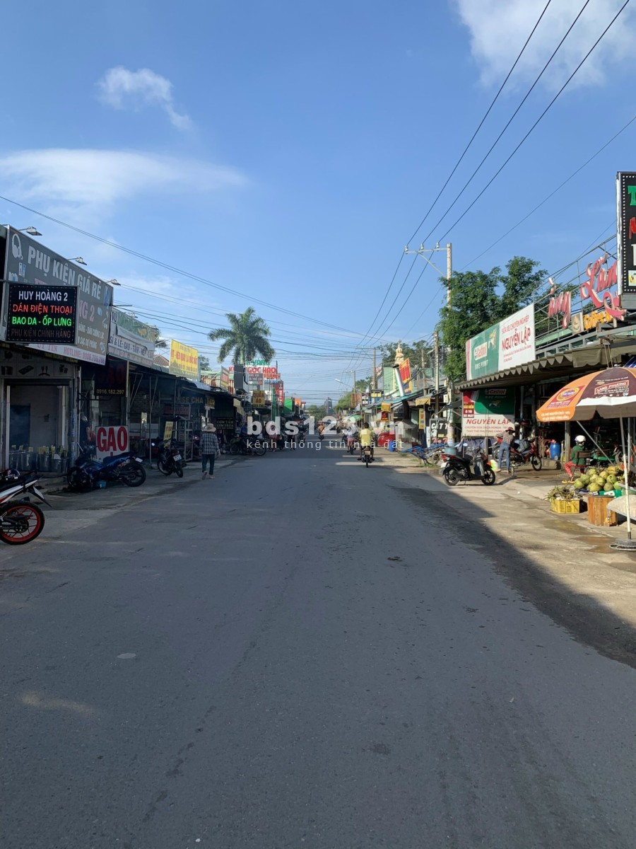 Chủ kẹt tiền bán gấp dãy trọ đơn gồm căn nhà cấp 4+4 Phòng Trọ Ngay KCN Mỹ Phước 3