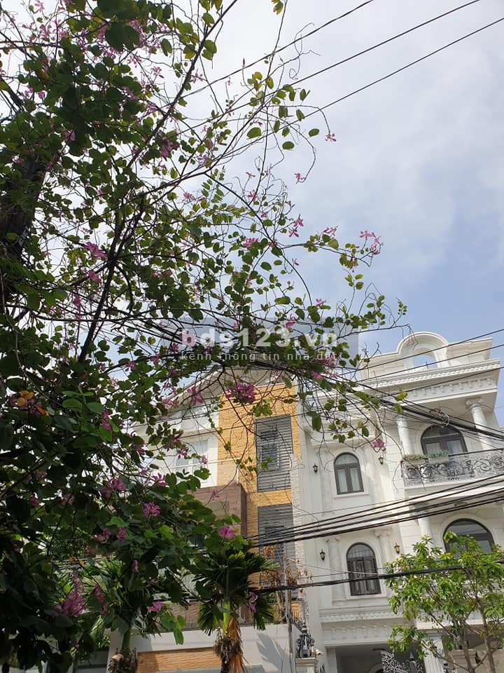 Tìm bạn nam ở ghép Quận Bình Thạnh phòng khá rộng, nhà đầy đủ tiện nghi, giá 2.15 triệu/tháng