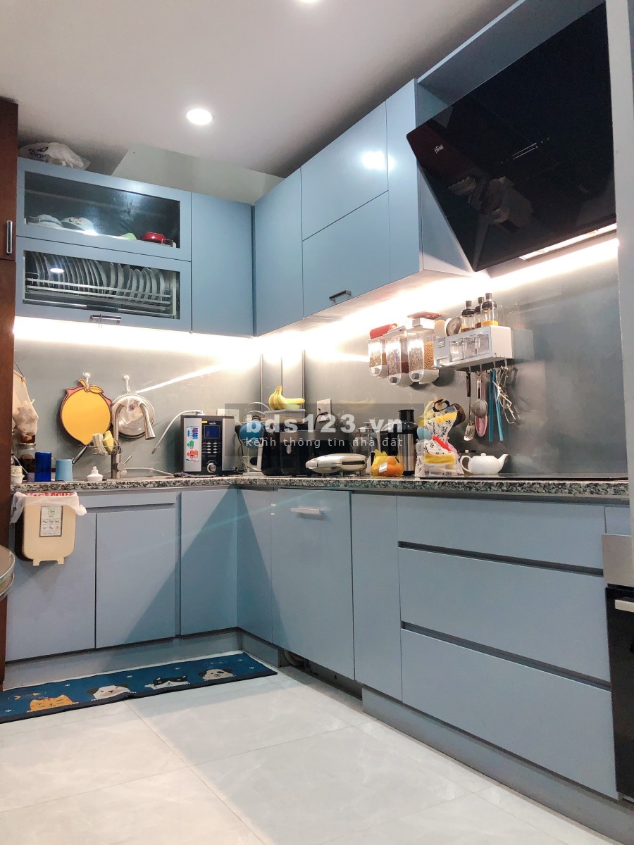 Cần bán nhà hẻm, giá 10 tỷ phường 14 Quận 10 giá thương lượng chính chủ, giấy tờ đầy đủ