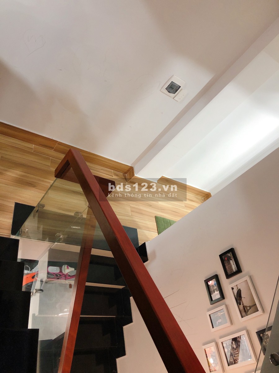 Cần bán nhà hẻm, giá 10 tỷ phường 14 Quận 10 giá thương lượng chính chủ, giấy tờ đầy đủ