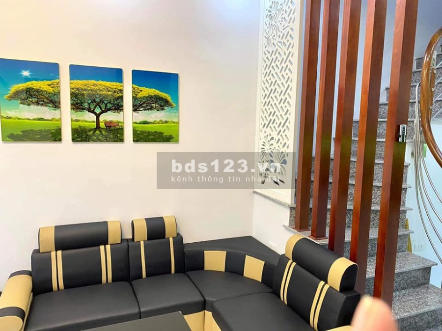 Bán đất Thạch Bàn, gần hồ, ô tô đỗ cửa, diện tích sử dụng 30m2, giá bán chỉ nhỉnh 3 tỷ