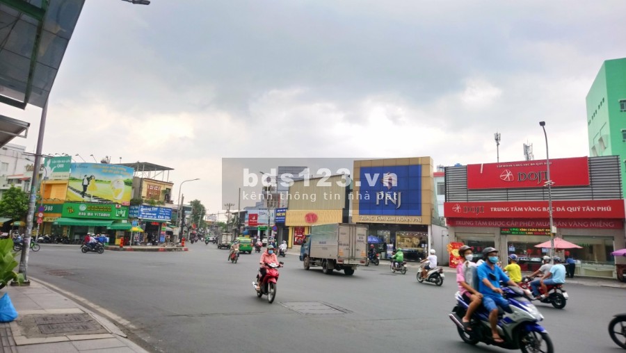 2 MT Kinh doanh đường 8M, Thoại Ngọc Hầu Quận Tân Phú, 50m2 3 lầu giá chỉ 4.1 tỷ