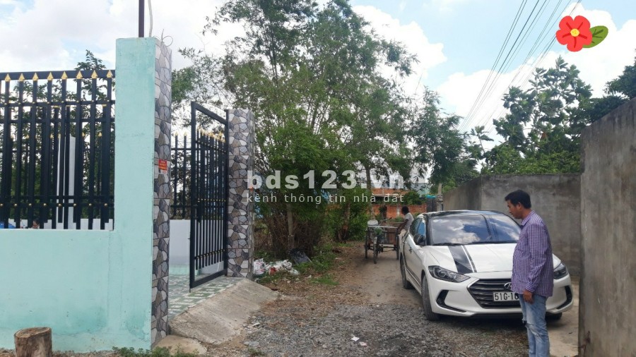 Bán Nhà Mặt Tiền Gần Chợ Bình Chánh, dtsd 5x20m, 1 Tr 1Lầu nhà đẹp chỉ 1.65 tỷ